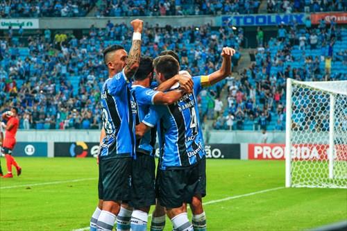 Grêmio vence o São Paulo e garante vaga na Libertadores 2018