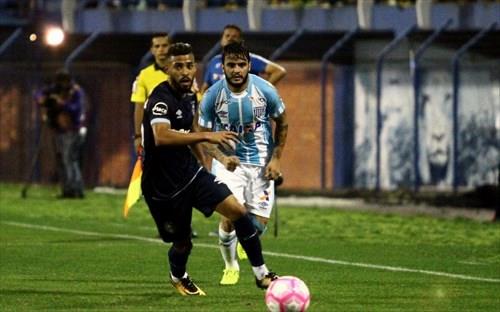 No Brasileiro e com reservas, Grêmio empata com o Avaí