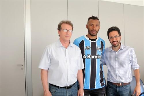 Paulo Miranda é confirmado no Grêmio