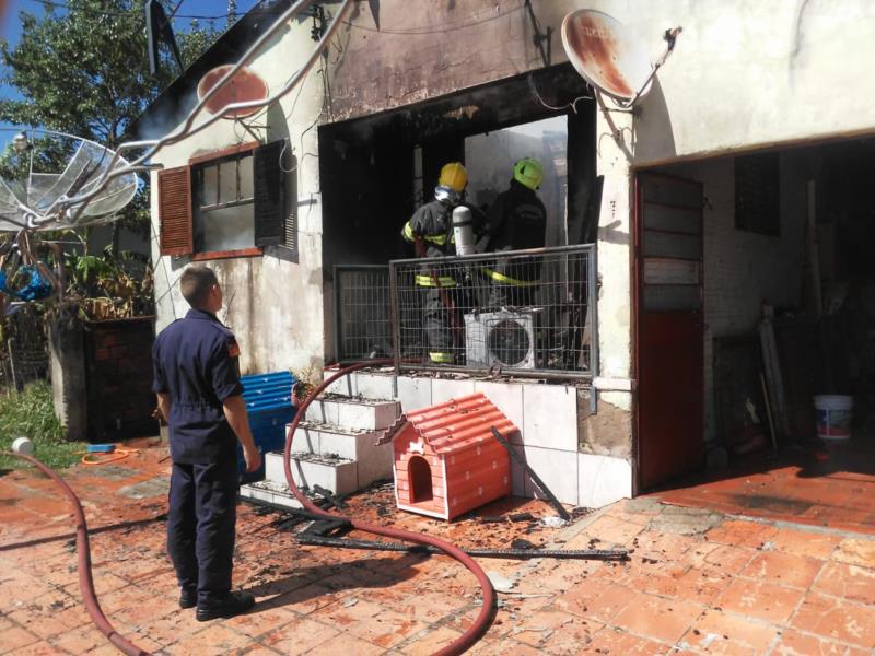 Incêndio destrói residência em Rio Pardo