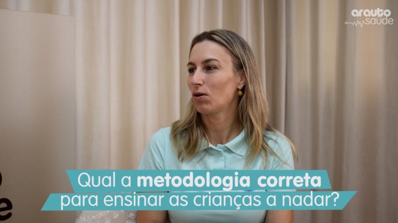 Metodologia correta para ensinar crianças a nadar