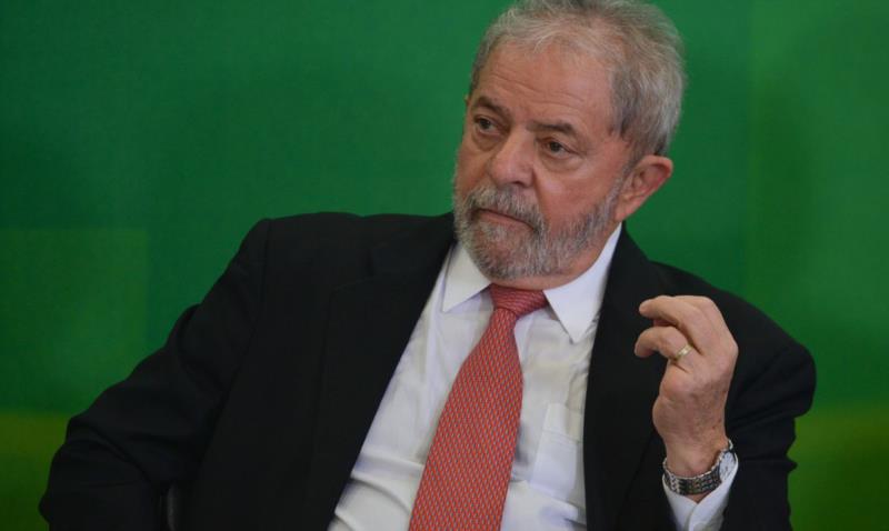 TRF4 mantém condenação de Lula no caso do sítio em Atibaia