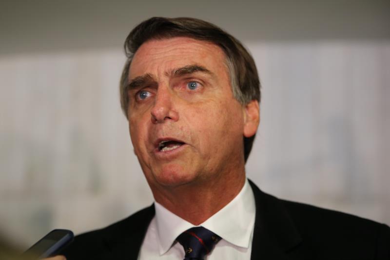 PT pede para TSE declarar inelegibilidade de Bolsonaro por oito anos