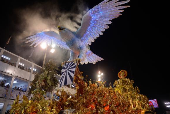 Liesa suspende desfile de escolas de samba no Rio em 2018