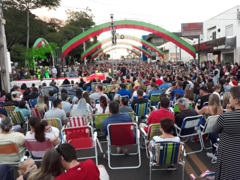 Abertura do Natal FelizCidade movimenta Vera Cruz