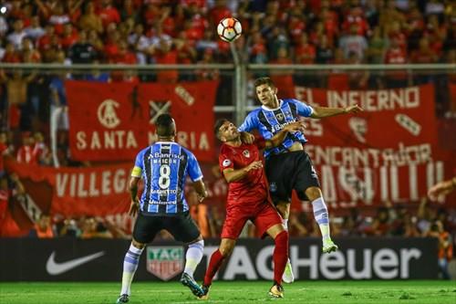 Grêmio empata e decisão da Recopa fica para a Arena