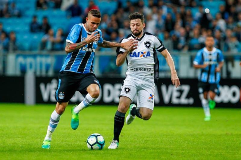 Grêmio estreia com vitória no Brasileirão