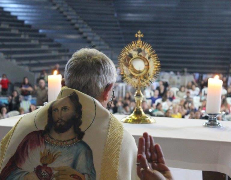 Congresso reúne carismáticos da Diocese de Santa Cruz