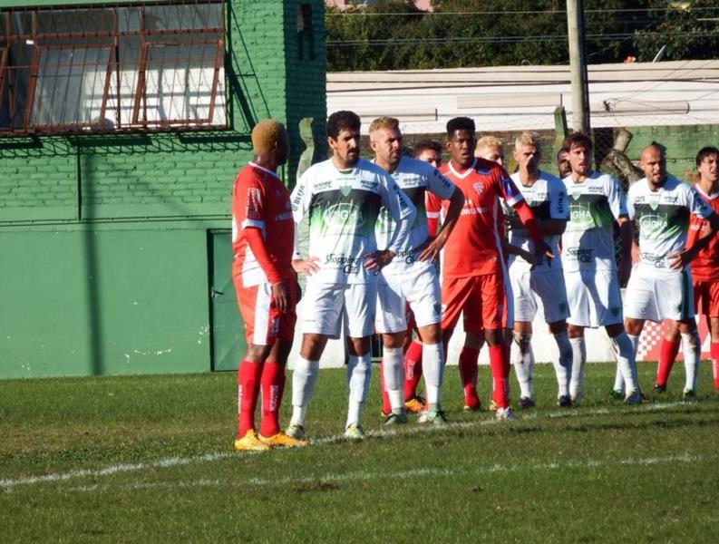 Avenida empata no Estádio dos Eucaliptos