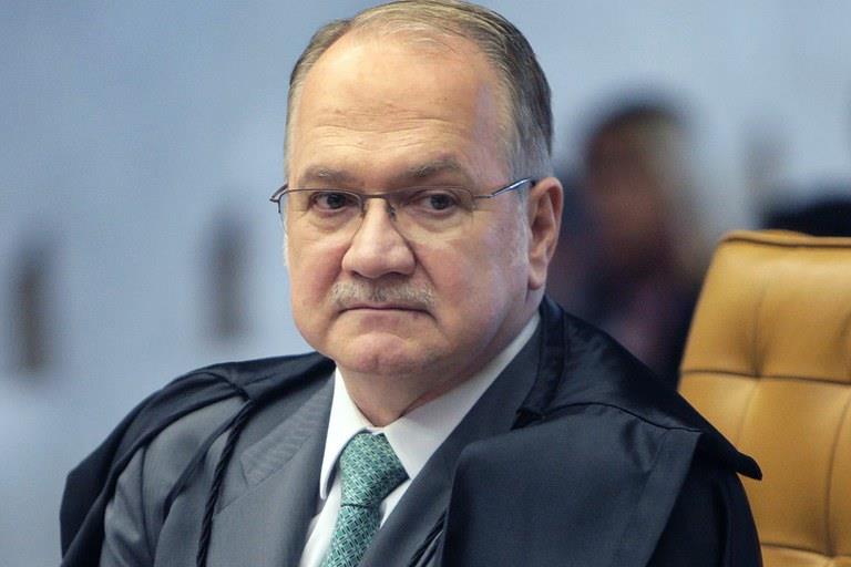 STF vai investigar 8 ministros, 24 senadores e 42 deputados