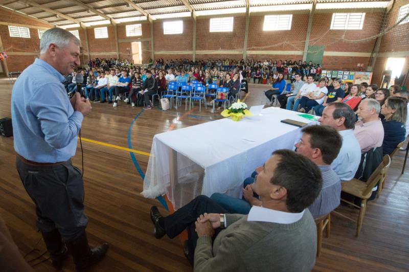 Encontro integra cooperativas escolares do Brasil e da Argentina