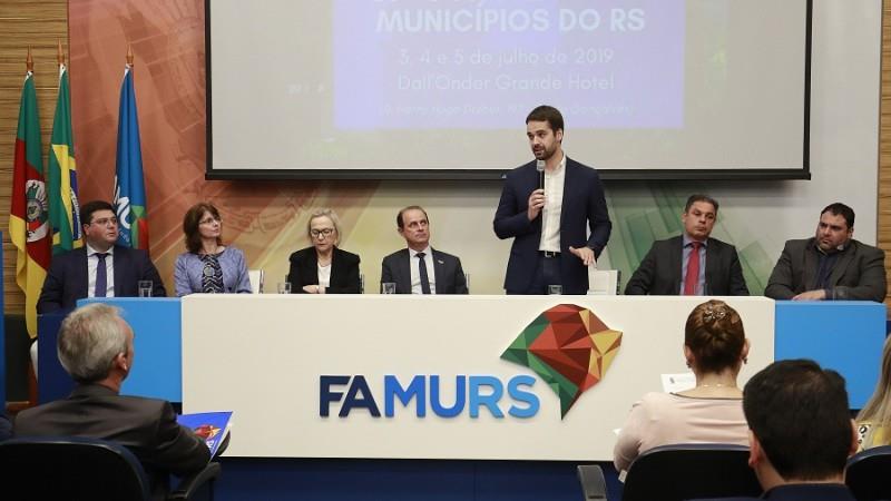 Estado pretende quitar dívidas de Saúde com municípios e hospitais em 16 parcelas