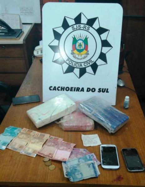 Polícia Civil prende duas pessoas por tráfico de drogas em Cachoeira do Sul