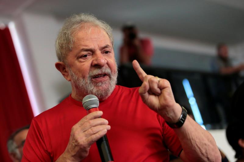 Lula deixa carceragem da PF em Curitiba