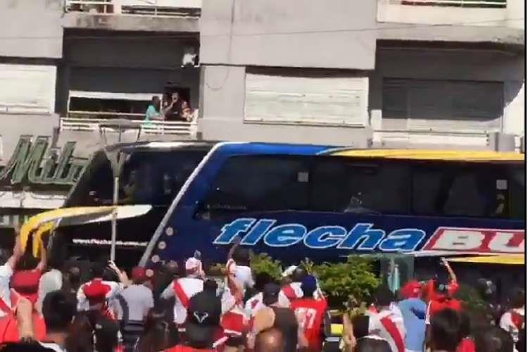 Após horas de indecisão, final da Libertadores é adiada