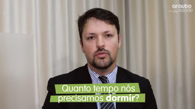 Quanto tempo nós  precisamos dormir?