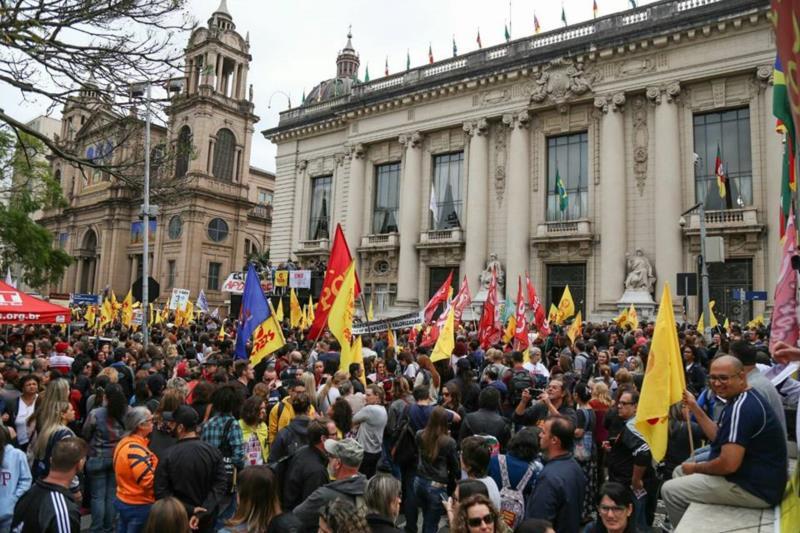 Cpers propõe recuperar ano letivo somente após férias de 45 dias