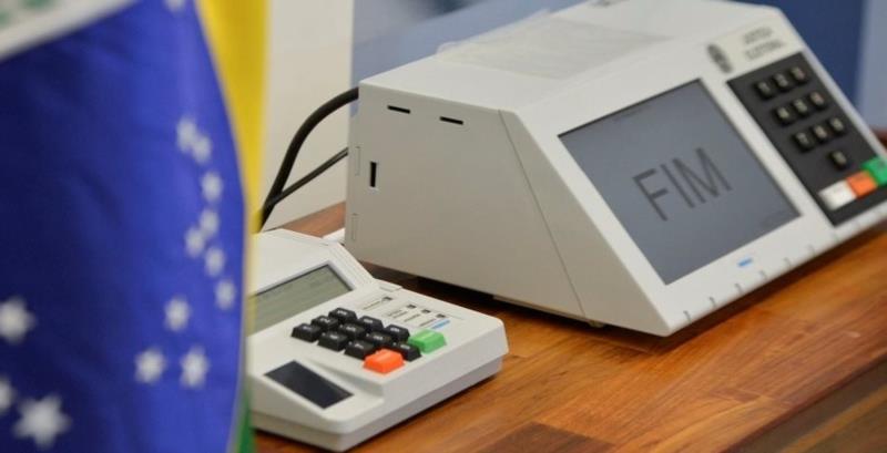 TSE define urna eletrônica e confirma 13 candidatos à Presidência