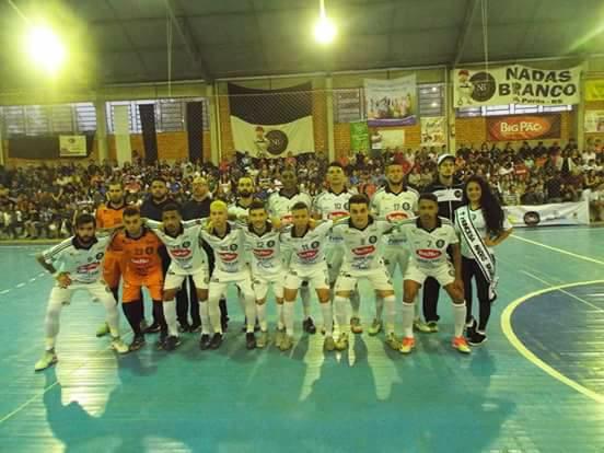 Nadas Branco faz história e garante vaga na Série Prata de Futsal