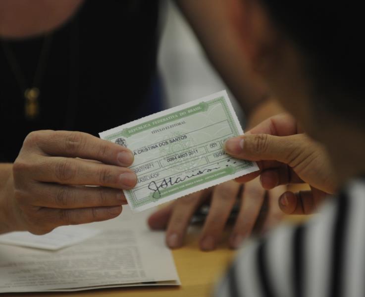 Eleitores têm até 9 de maio para alterar dados ou fazer transferência do domicílio eleitoral