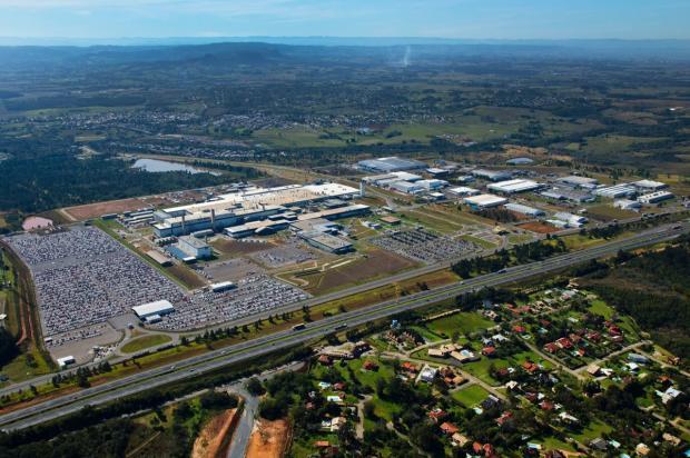 Pela segurança de seus funcionários, GM suspende produção de carros