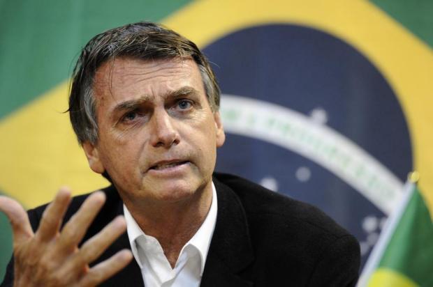 Bolsonaro diz que vai revogar medidas que “só servem para arrecadação”