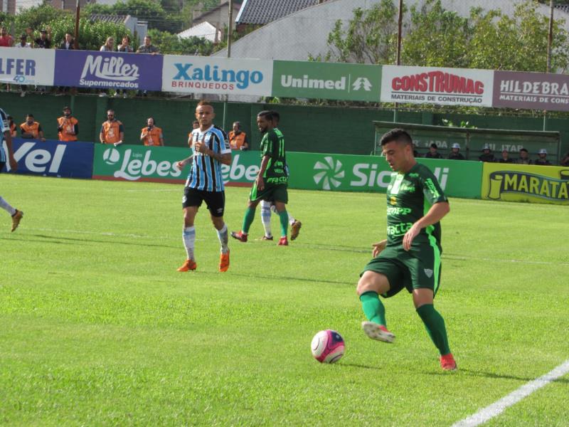 Avenida vai a Porto Alegre e jogadores falam em jogar pela honra