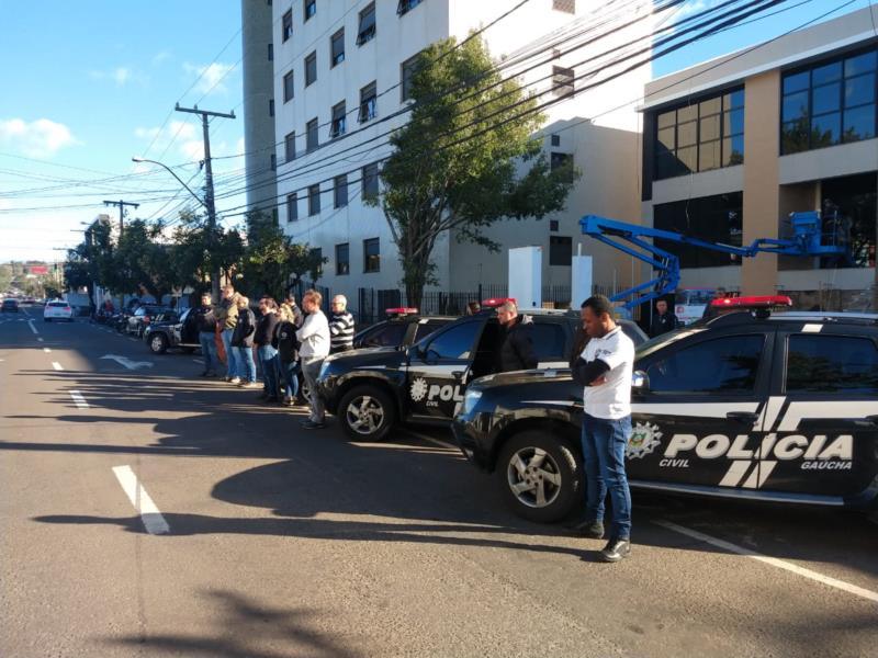 Luto na segurança pública: Polícia Civil de Santa Cruz homenageia inspetora morta