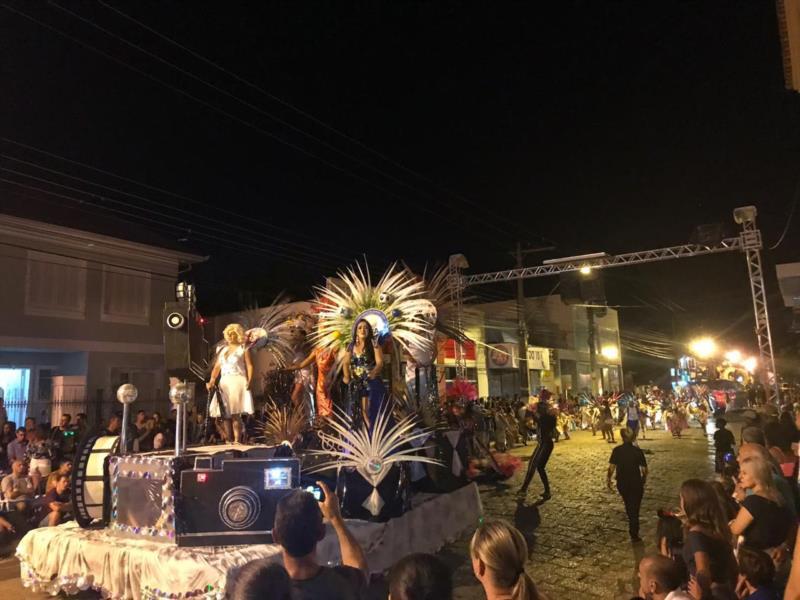 Carnaval de Rio Pardo promete lotar à Avenida Gogóia