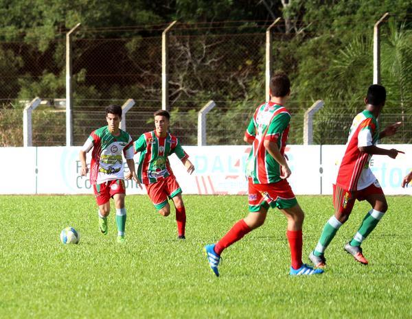 Líderes se enfrentam na Copa CFC Celso