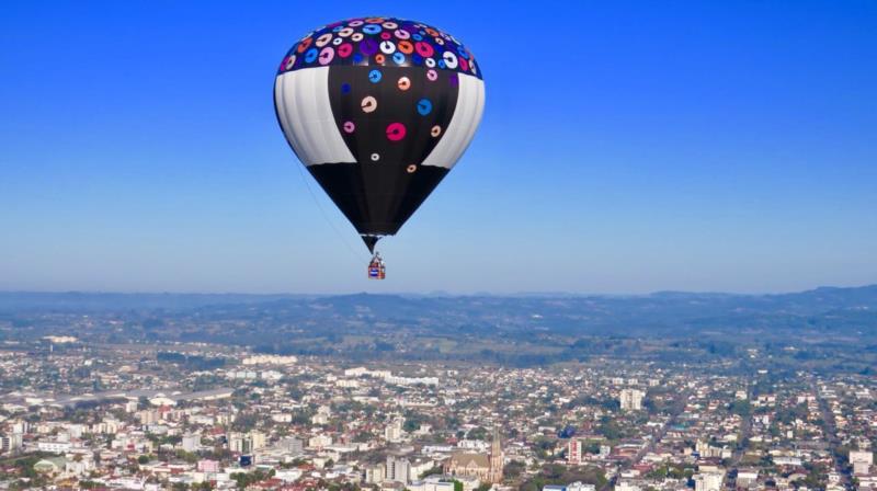 Festival de Balonismo colore céu de Venâncio Aires até domingo