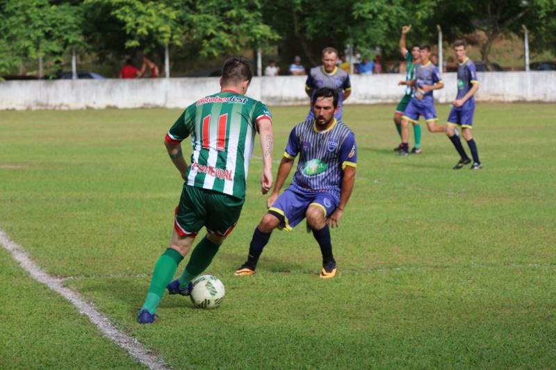 Pinheiral vence a segunda e lidera a Copa CenterTech Informática