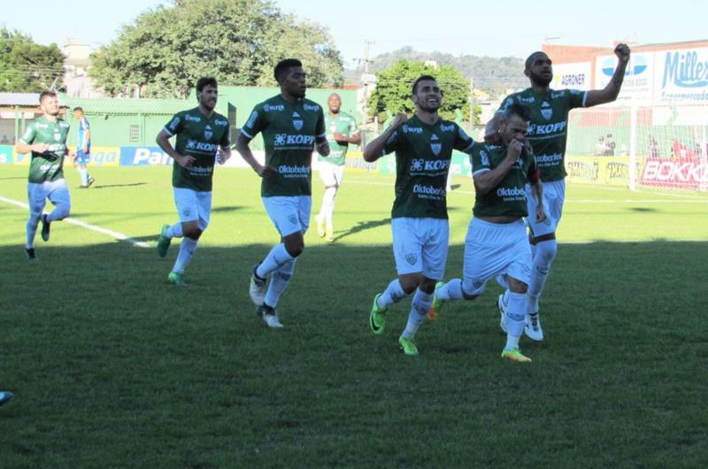 Com golaço de Alexandre, Avenida vence Lajeadense na estreia