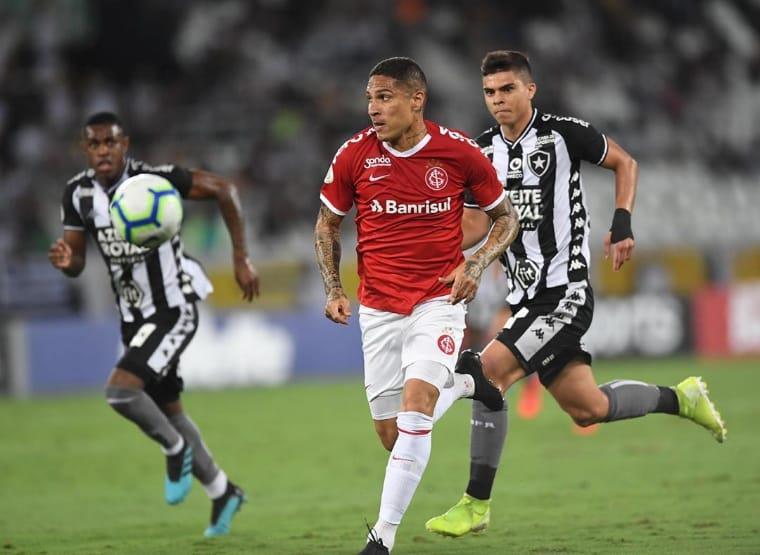 Inter vence o Botafogo no Engenhão