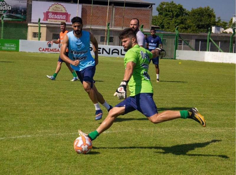 Avenida encerra preparação para duelo contra o Grêmio