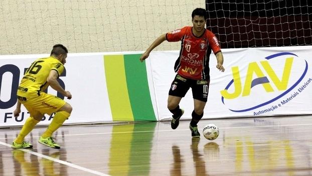 Assoeva bate Joinville nos pênaltis e vai à semifinal da Liga Futsal