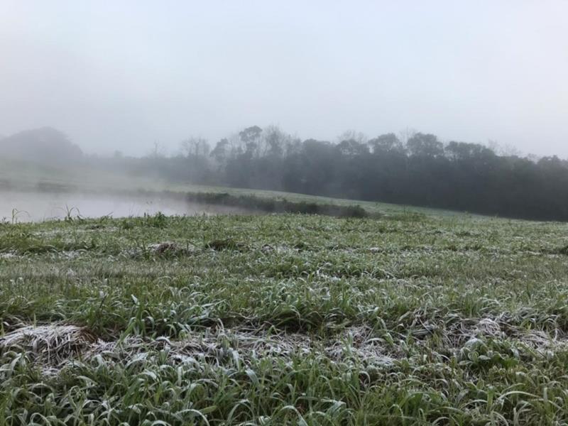 Nova frente fria vai trazer chuva e fazer temperatura cair na região