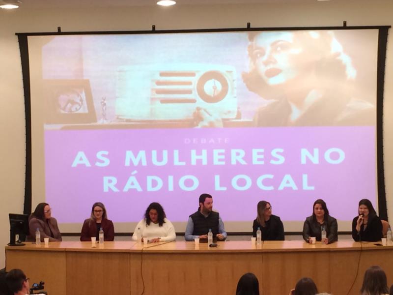 Mulheres debatem o espaço feminino no rádio regional