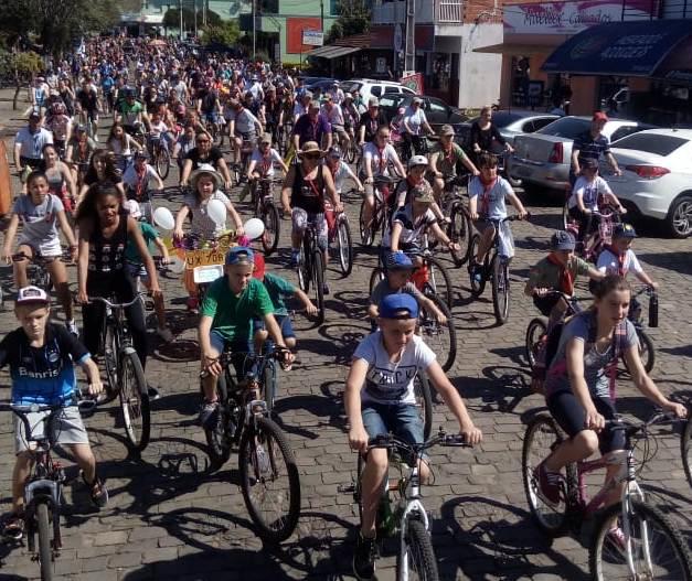 Passeio Ciclístico em Vale do Sol bate recorde e reúne 600 pessoas