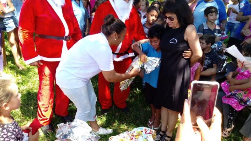 FOTOS: Natal Solidário da soldado Marciele distribui mais de 700 brinquedos