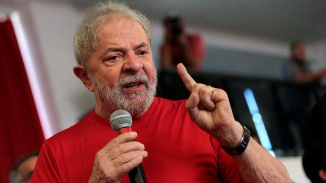 Defesa de Lula recorre ao TRF1 para reaver passaporte do ex-presidente