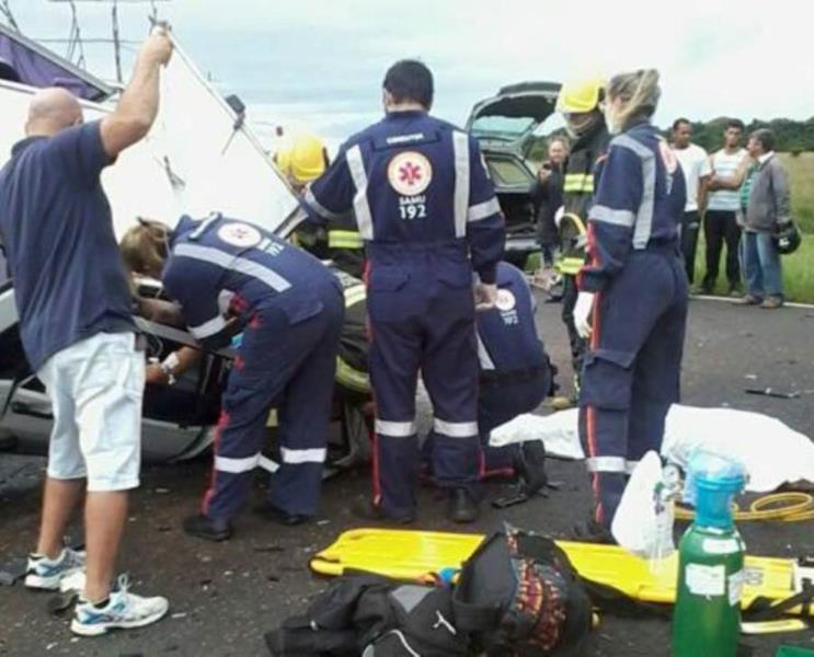 Carro com placas de Santa Cruz se envolve em acidente no Litoral Norte