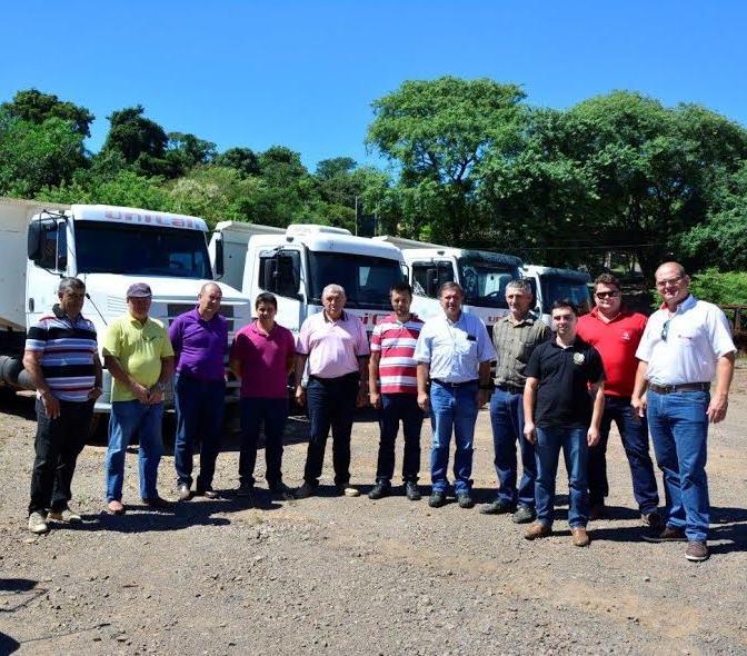 Agricultores de Santa Cruz recebem calcário