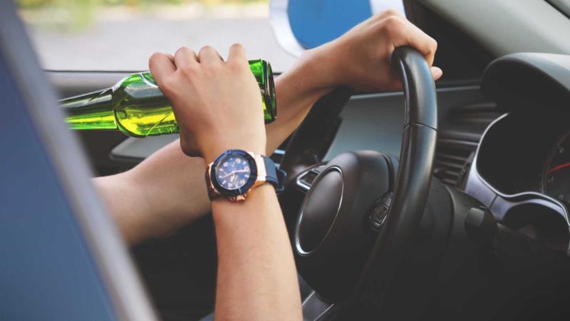 Motoristas alcoolizados terão punições mais duras