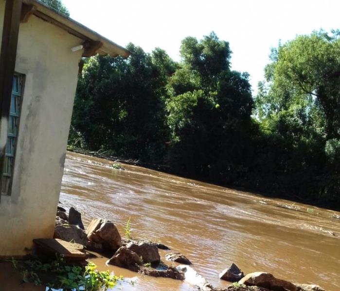 Rio Pardinho começa a baixar