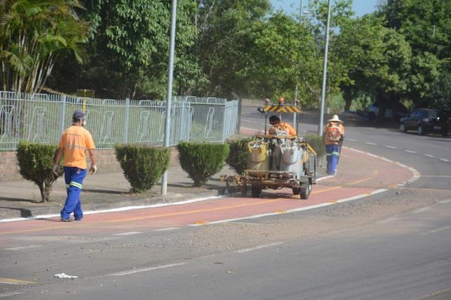 Secretaria de Transportes revitaliza ciclovia do Bairro Arroio Grande