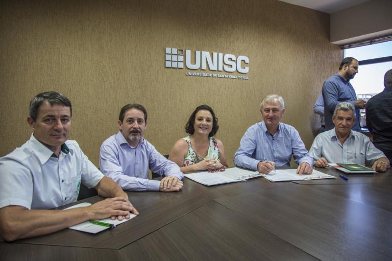 Unisc assina convênio com Sicredi e Prefeitura de Rio Pardo