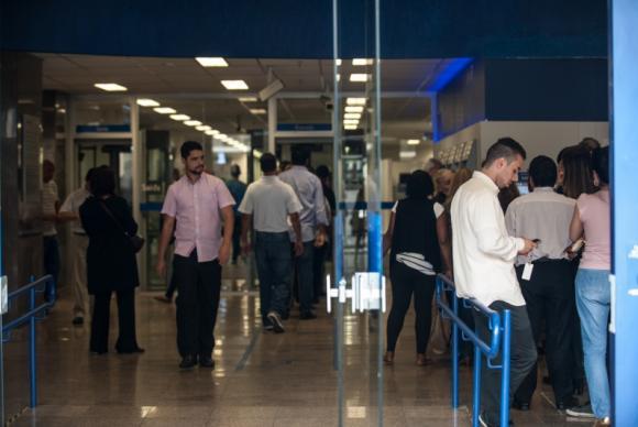 Agências bancárias reabrem na próxima quarta para atendimento ao público