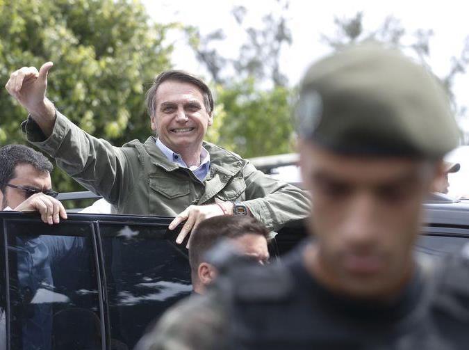 Jair Bolsonaro é eleito o novo presidente do Brasil