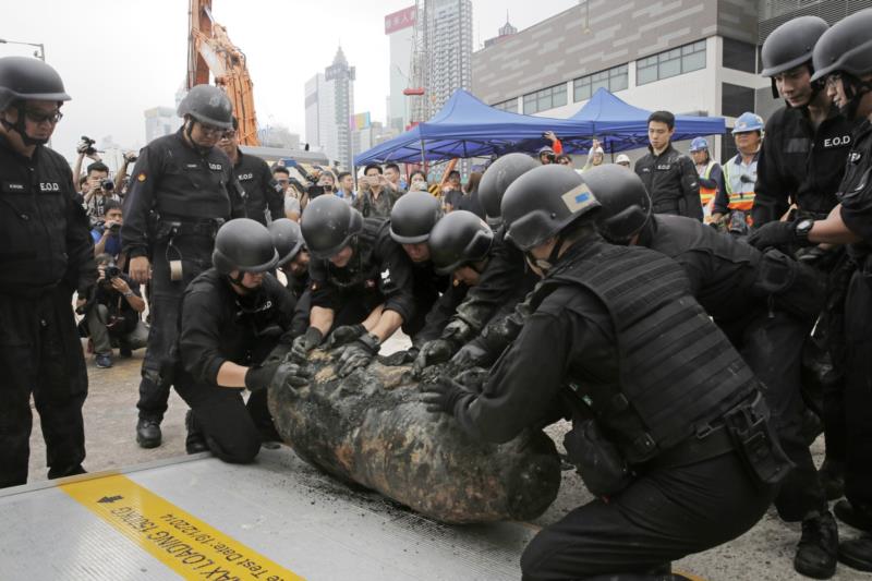 Bomba da Segunda Guerra Mundial é encontrada em Hong Kong